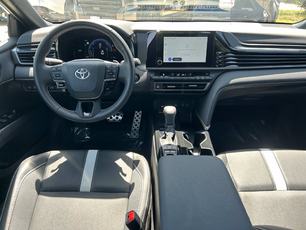 Used 2026 Toyota Camry SE w/ Convenience Package FWD image 16
