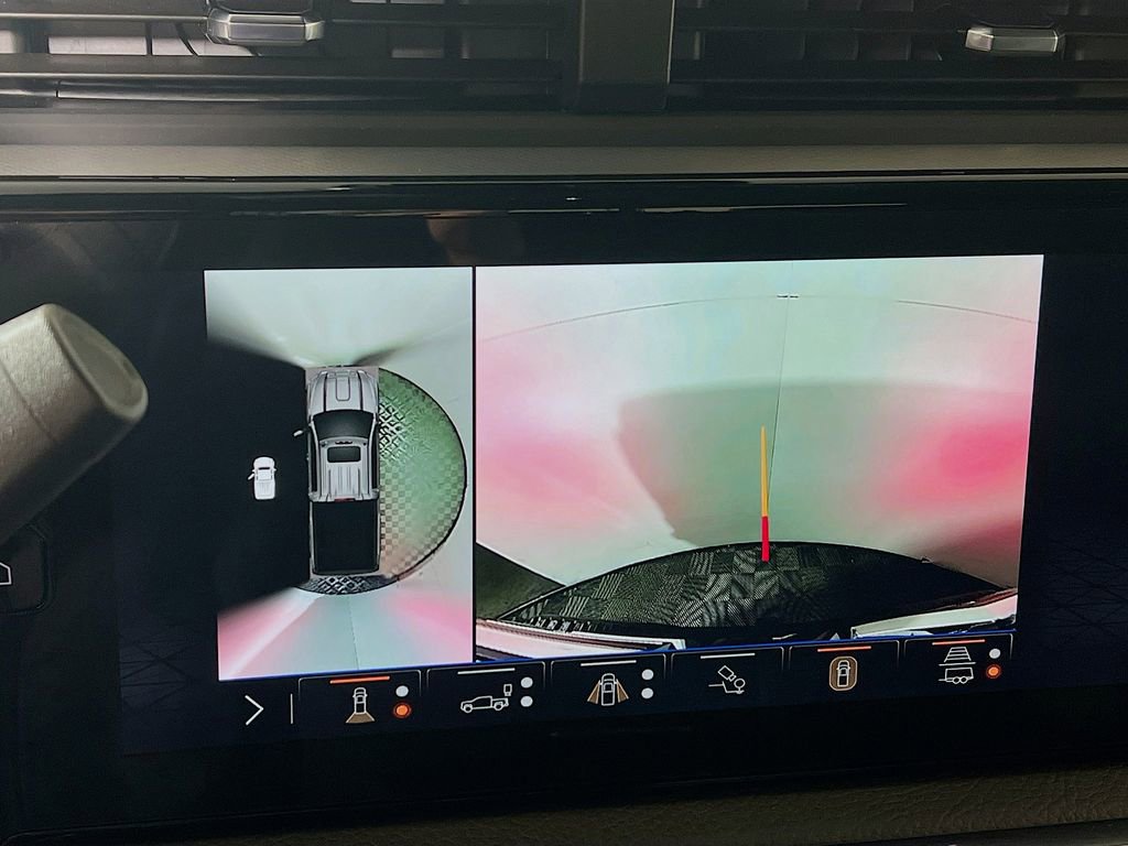 Used 2026 GMC Sierra 2500 Denali w/ Denali Reserve Package image 12