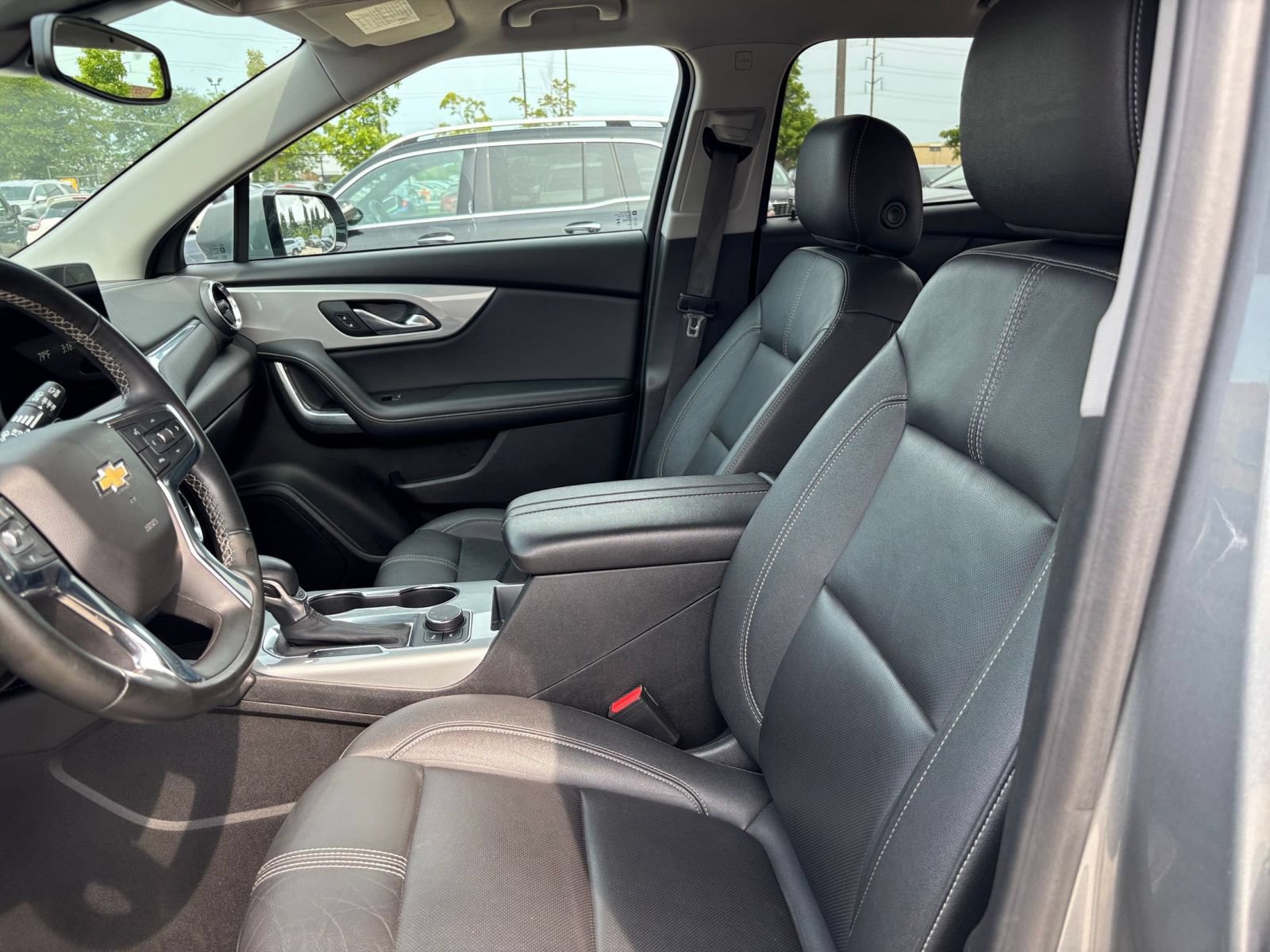 Used 2024 Chevrolet Blazer LT FWD image 25