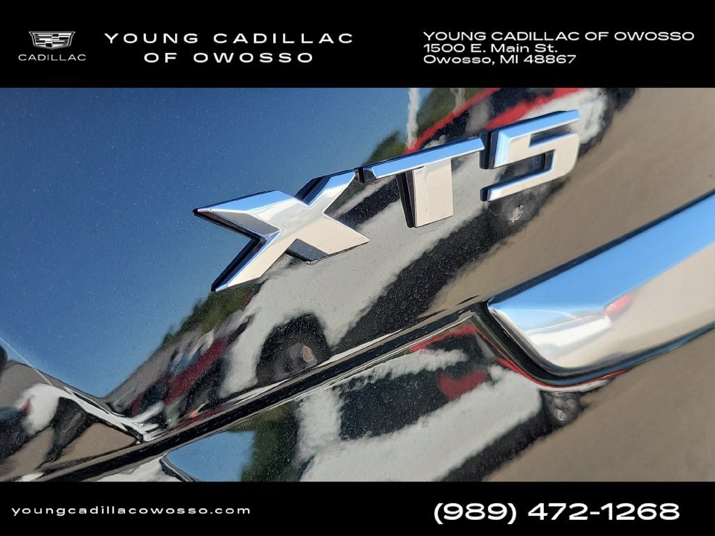 Certified 2025 Cadillac XT5 Premium Luxury w/ LPO, Floor Liner Package AWD/4WD image 38