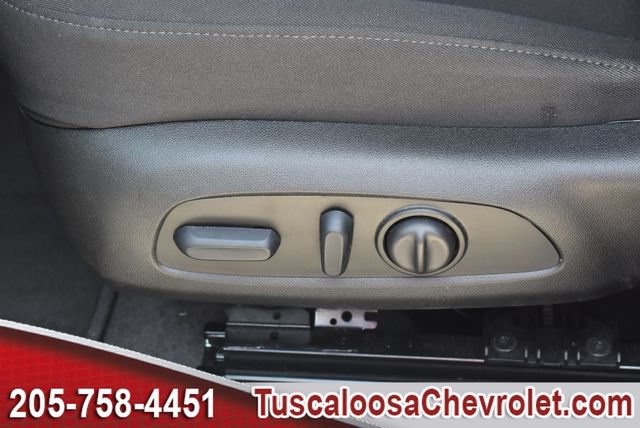 Used 2025 Chevrolet Malibu RS FWD image 19