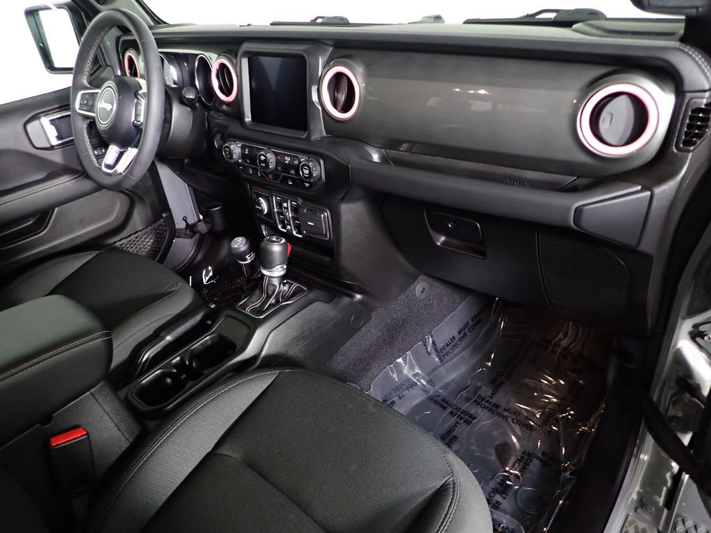 Used 2023 Jeep Gladiator Overland image 48
