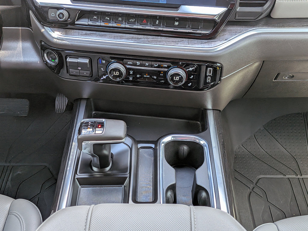 Certified 2025 Chevrolet Silverado 1500 High Country AWD/4WD image 18