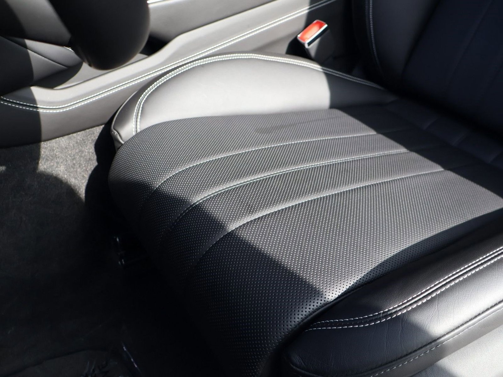 Certified 2022 Bentley Flying Spur V8 image 9