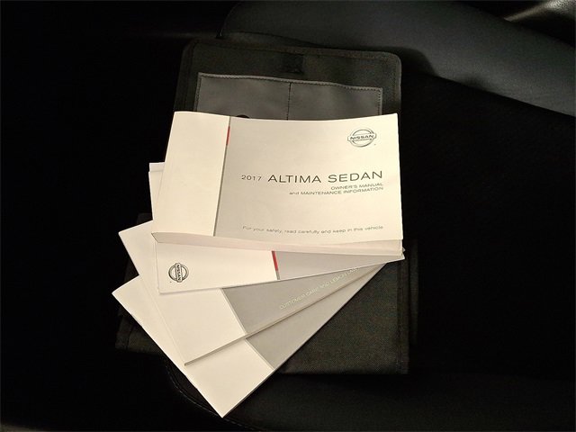Used 2017 Nissan Altima 2.5 SR image 25