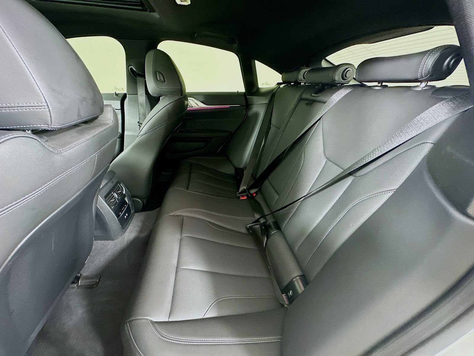 Used 2025 BMW i4 eDrive40 RWD image 39