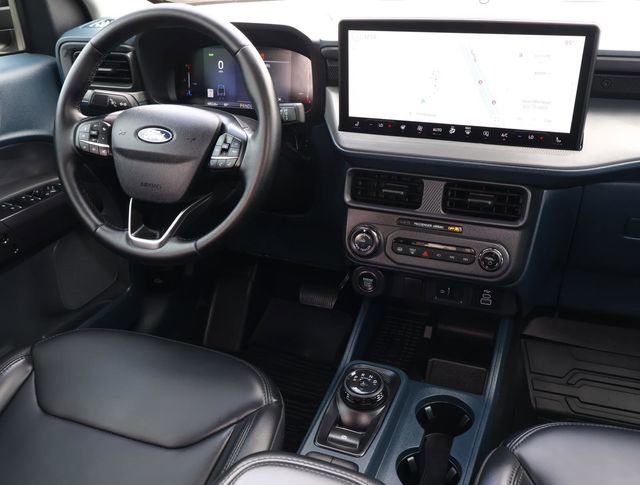 Used 2025 Ford Maverick Lariat w/ Black Appearance Package image 11