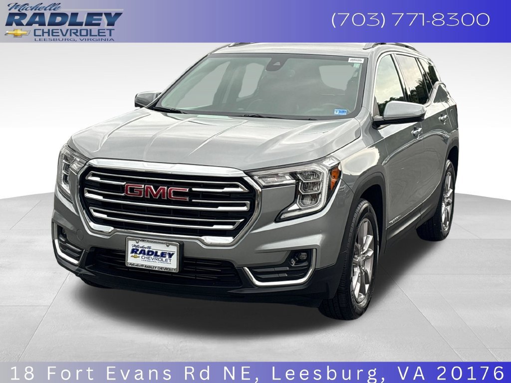 Used 2024 GMC Terrain SLT