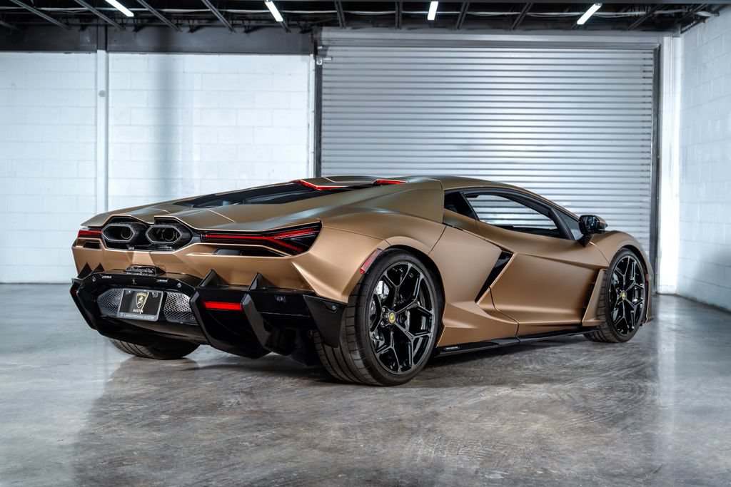 Used 2024 Lamborghini Revuelto AWD/4WD image 5