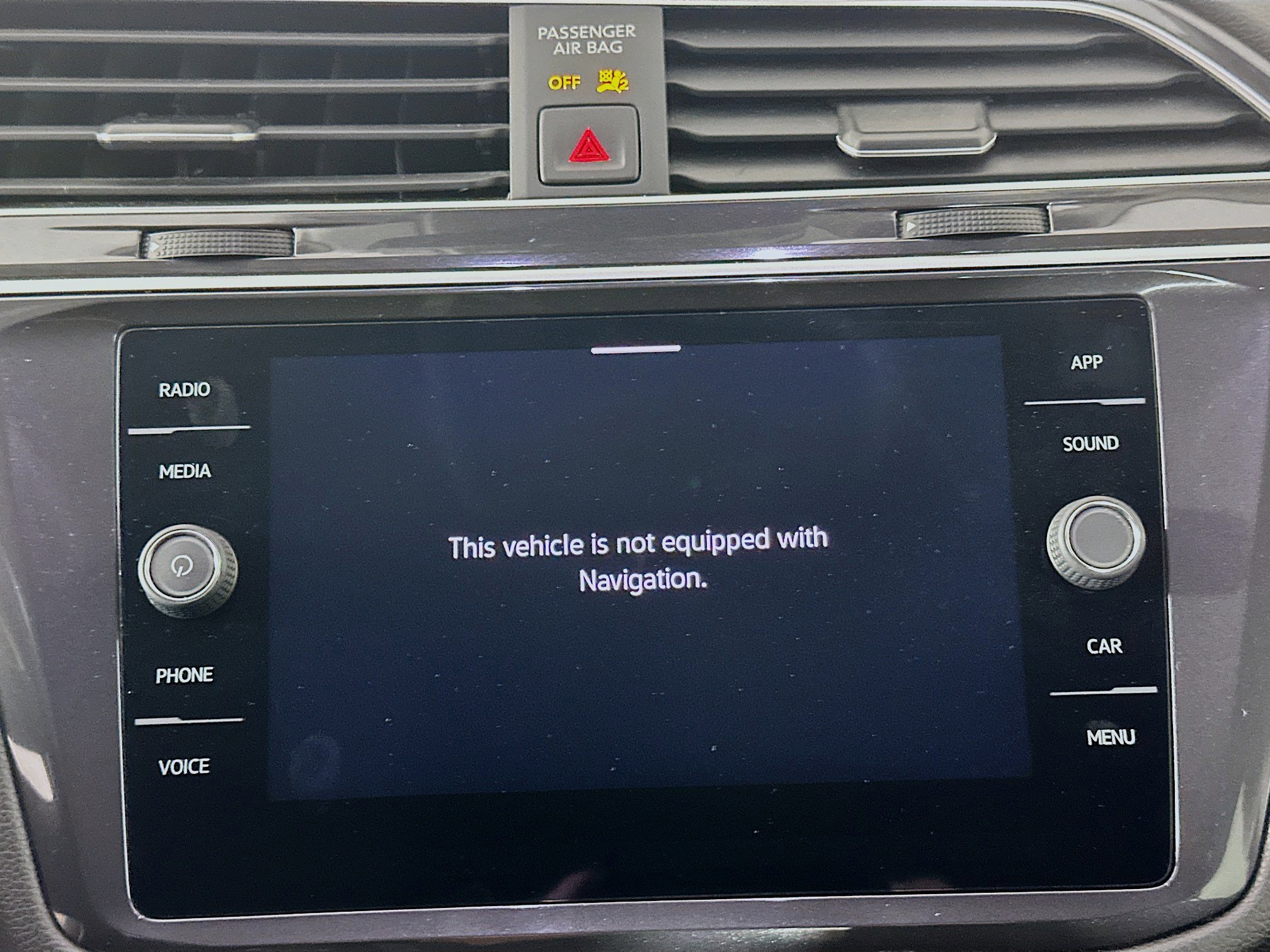 Used 2024 Volkswagen Tiguan SE image 21