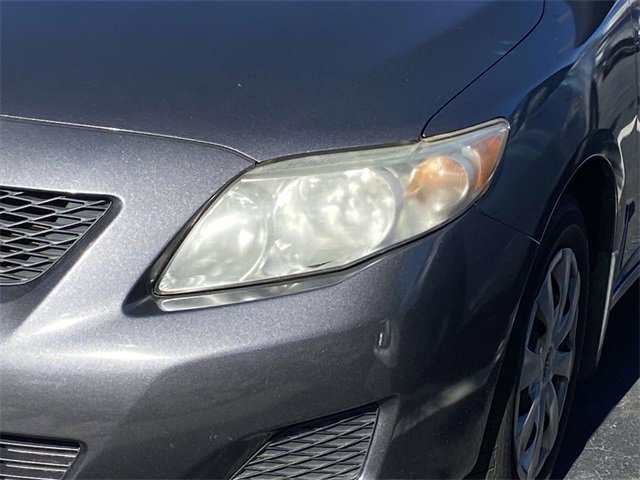 Used 2010 Toyota Corolla LE image 5