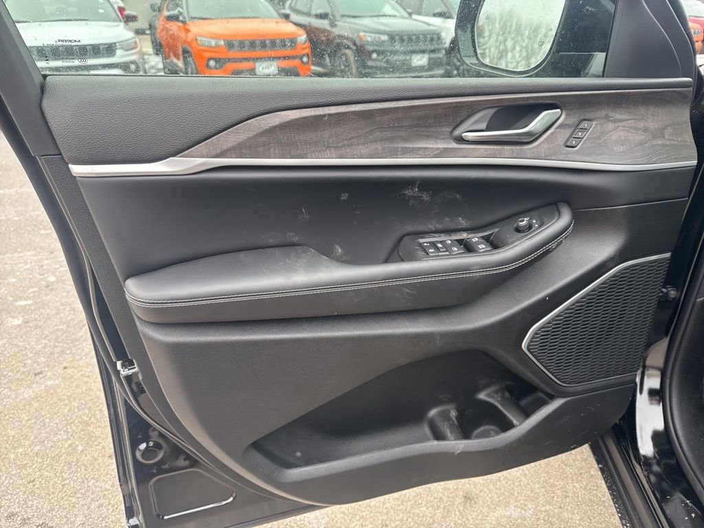 New 2026 Jeep Grand Cherokee Limited image 19