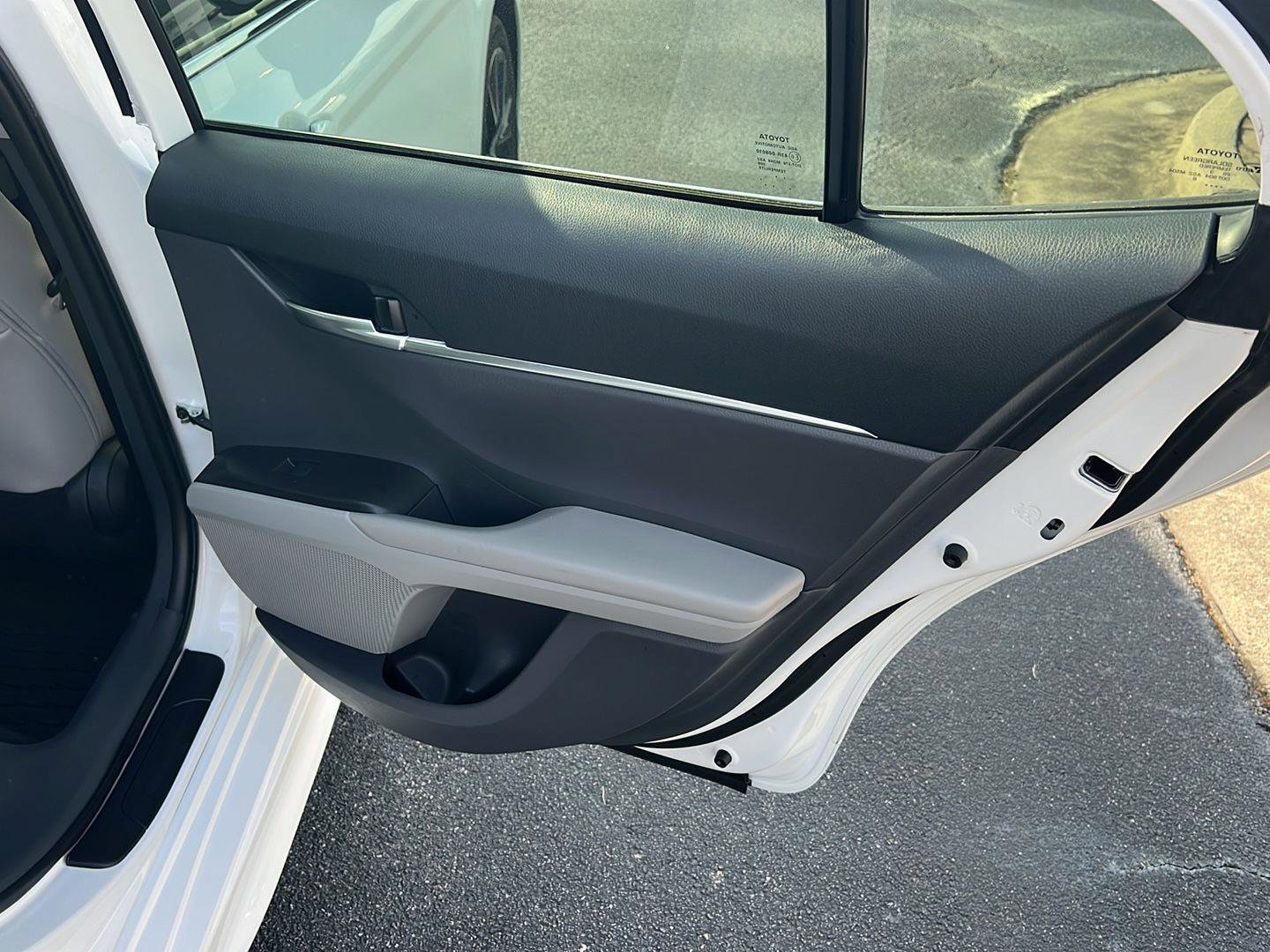 Certified 2024 Toyota Camry SE w/ Convenience Package image 15