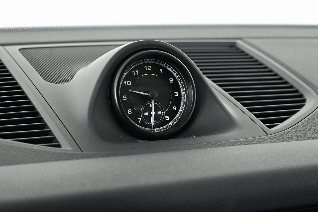 New 2025 Porsche Macan image 17