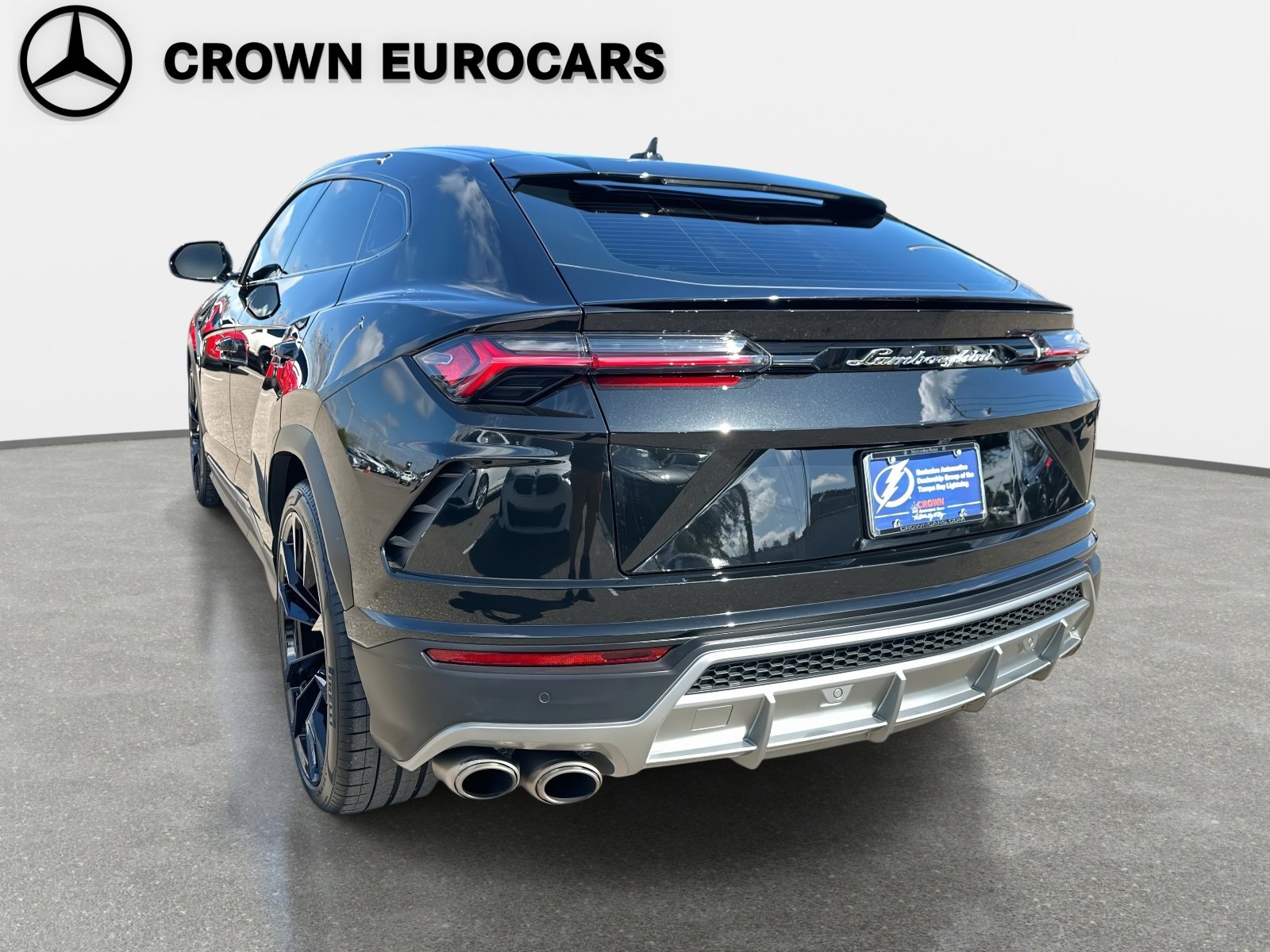 Used 2022 Lamborghini Urus image 9