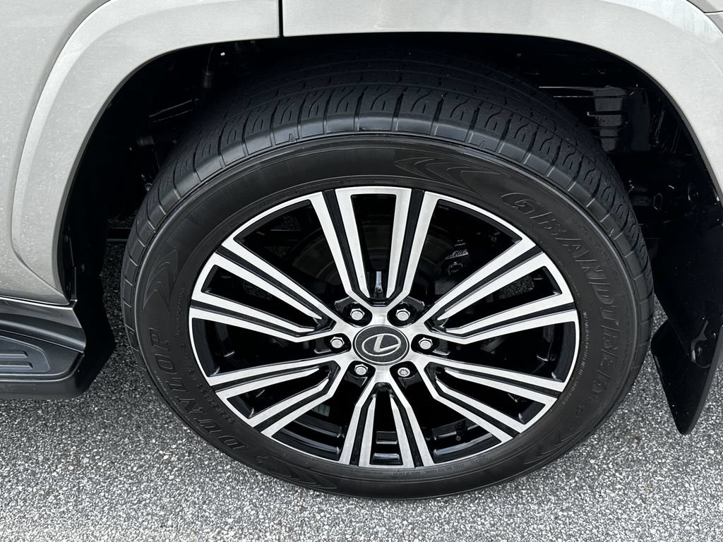 Used 2024 Lexus LX 600 4WD w/ Appearance Package image 24