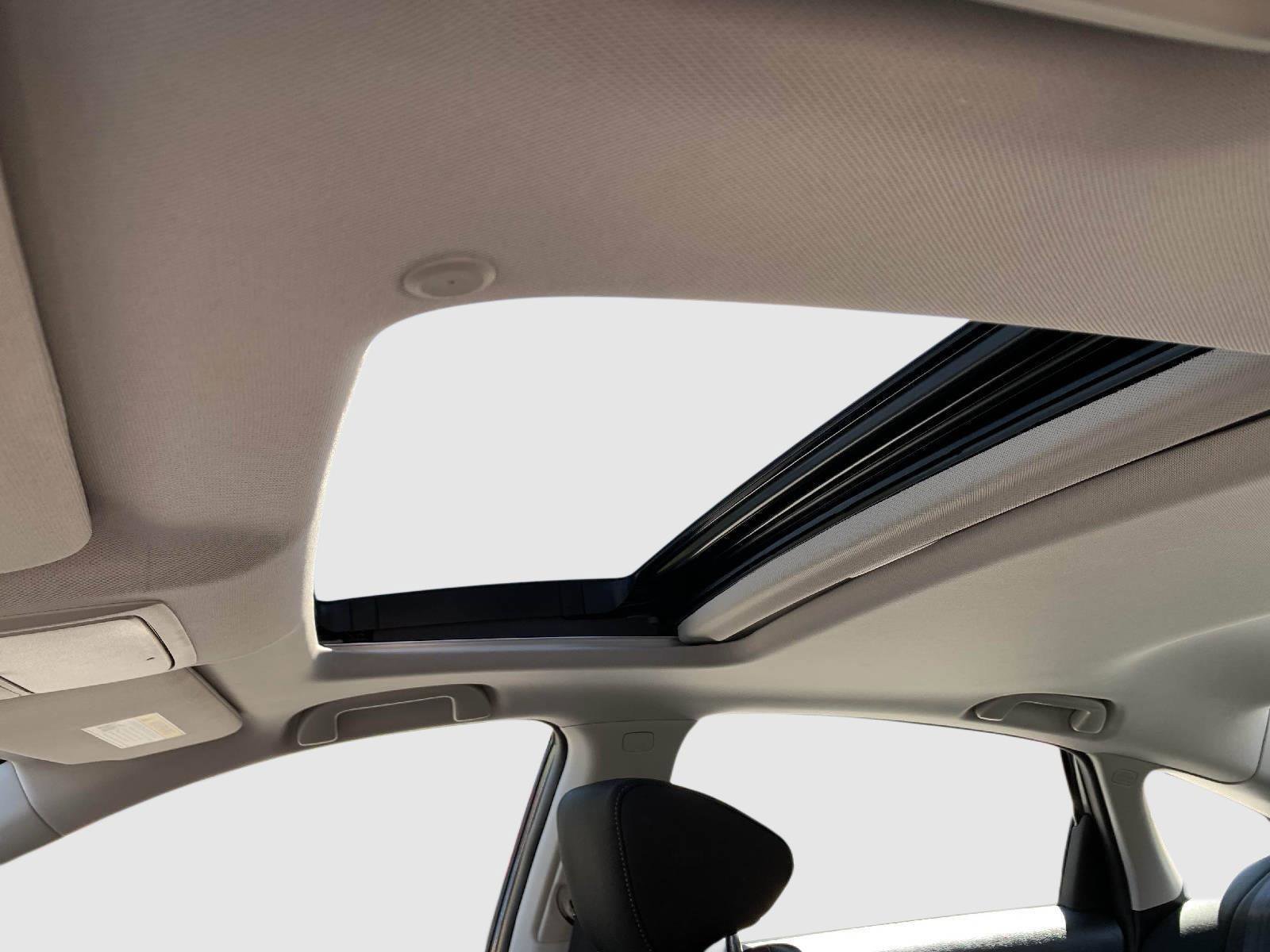 Used 2018 Honda Accord EX image 31