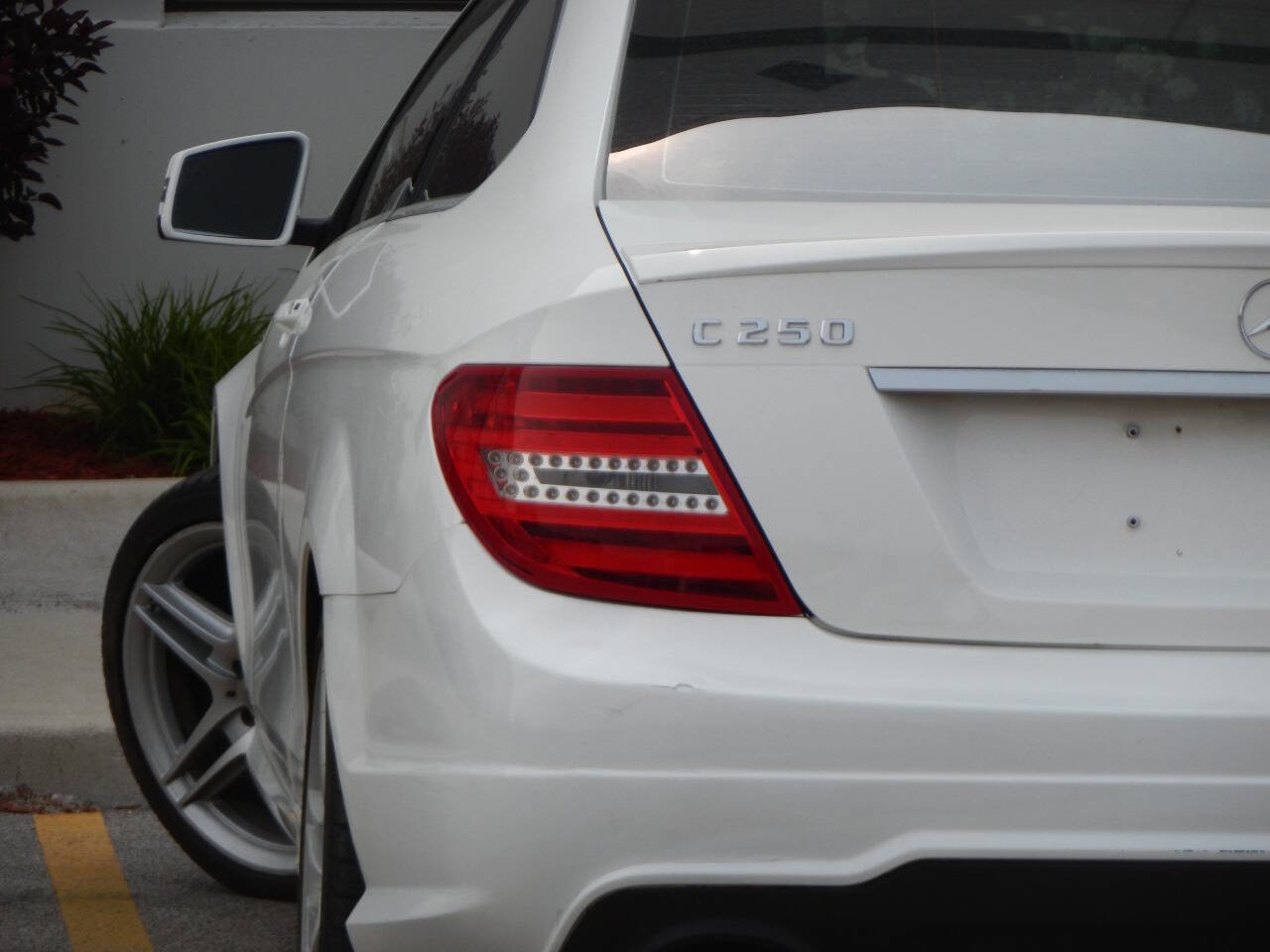 Used 2013 Mercedes-Benz C 250 Coupe image 1