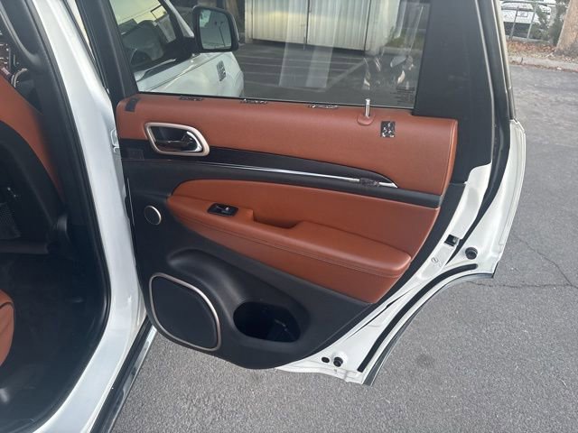 Used 2016 Jeep Grand Cherokee Summit w/ Skid Plate Group image 32