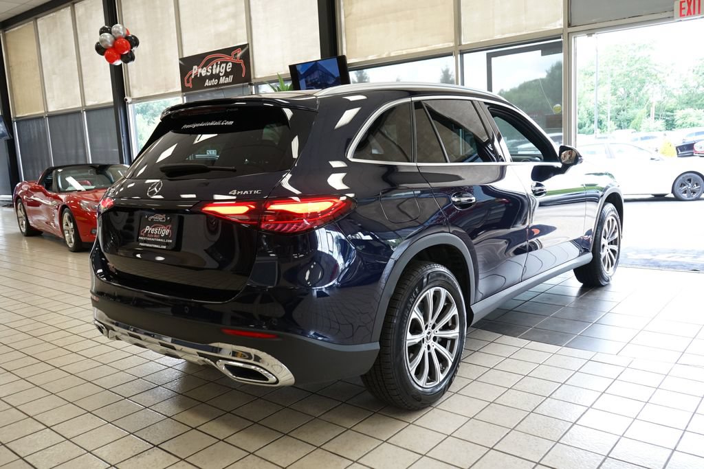 Used 2024 Mercedes-Benz GLC 300 4MATIC image 16