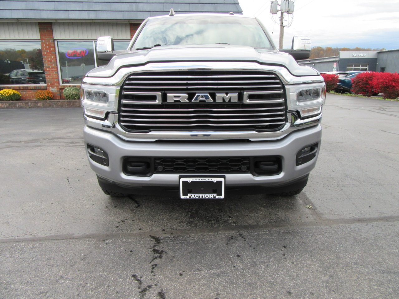 Used 2024 RAM 2500 Laramie image 2