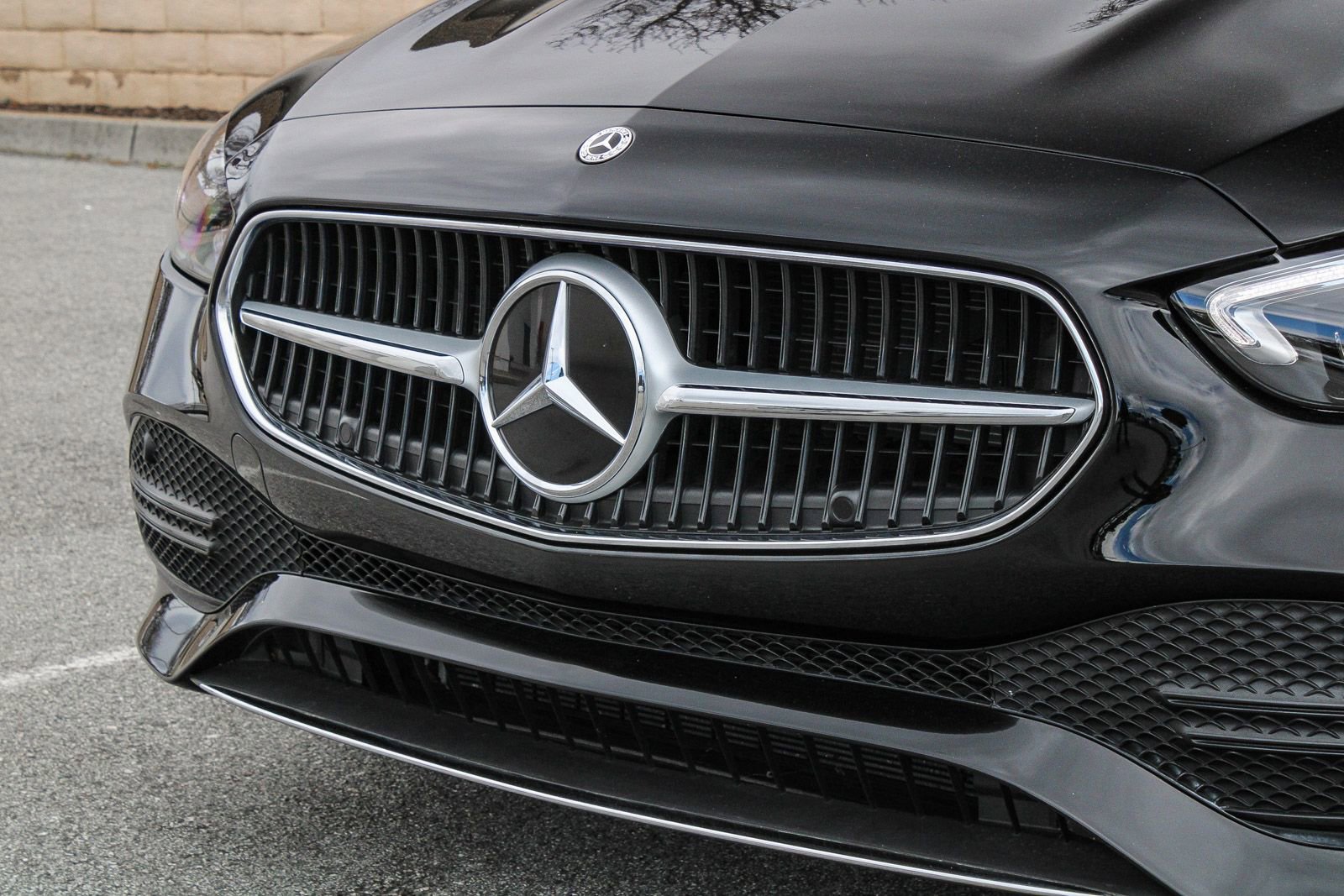 Certified 2025 Mercedes-Benz C 300 4MATIC Sedan image 6