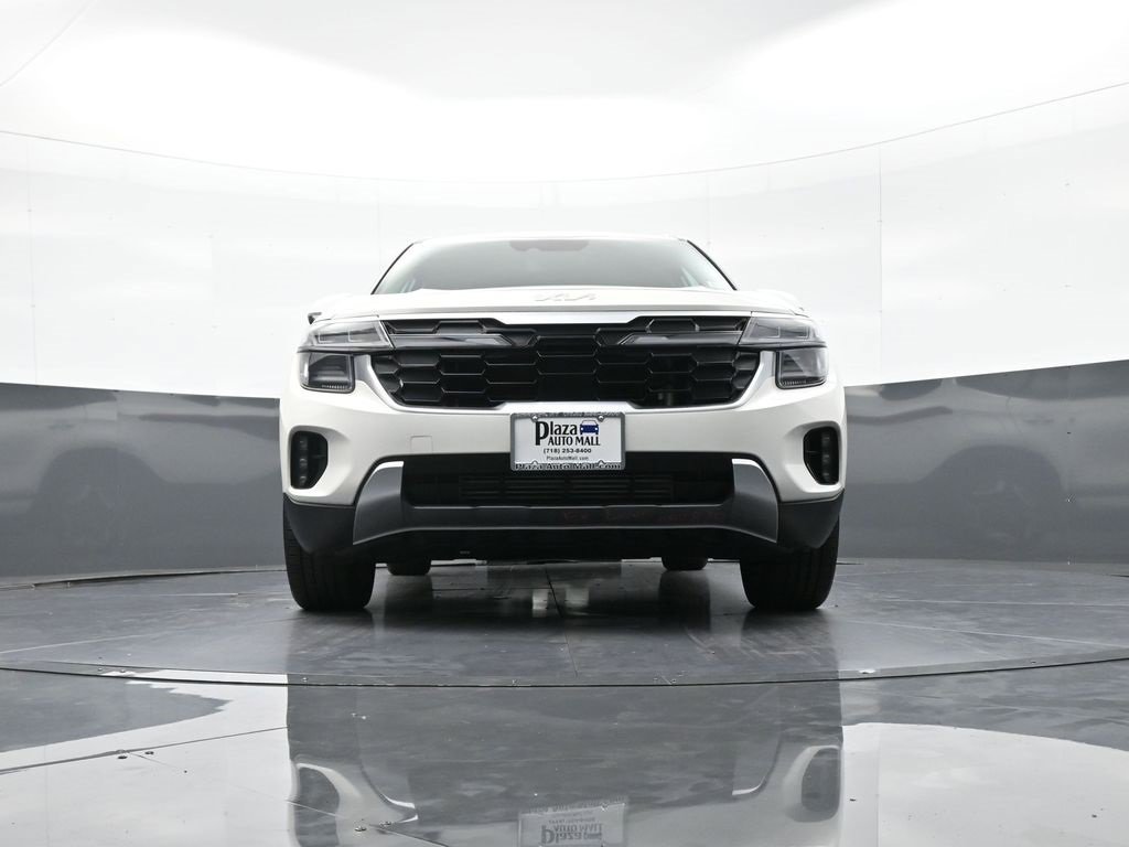 Certified 2025 Kia Seltos SX w/ SX Sunroof Package image 28