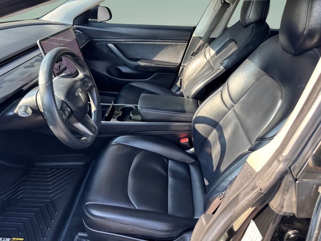 Used 2018 Tesla Model 3 Long Range RWD image 10