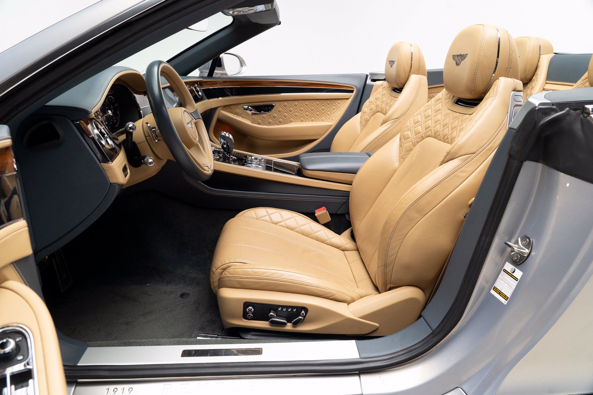 Used 2020 Bentley Continental GT AWD/4WD image 18
