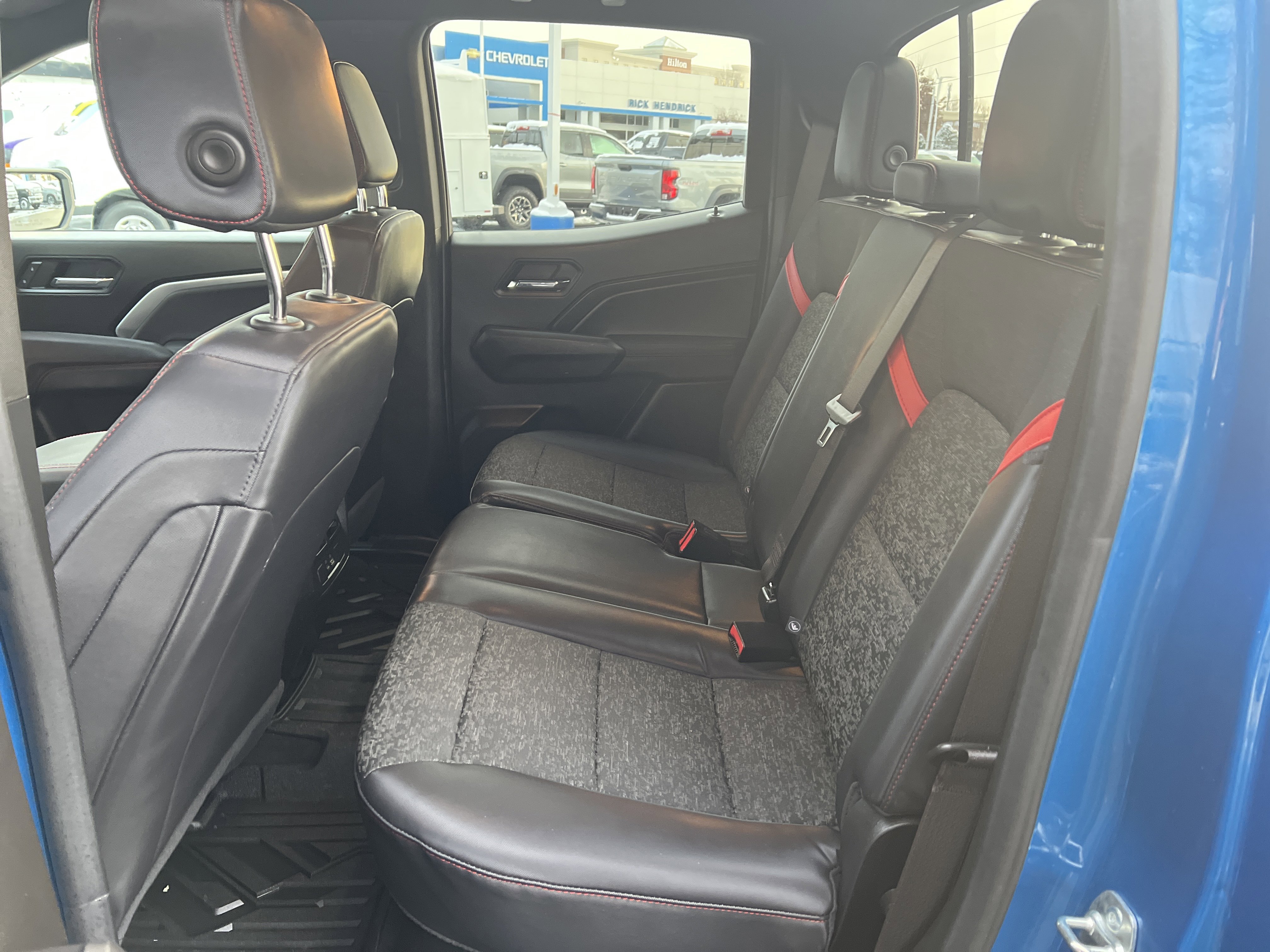 Certified 2024 Chevrolet Colorado Z71 w/ Z71 Convenience Package 2 image 30