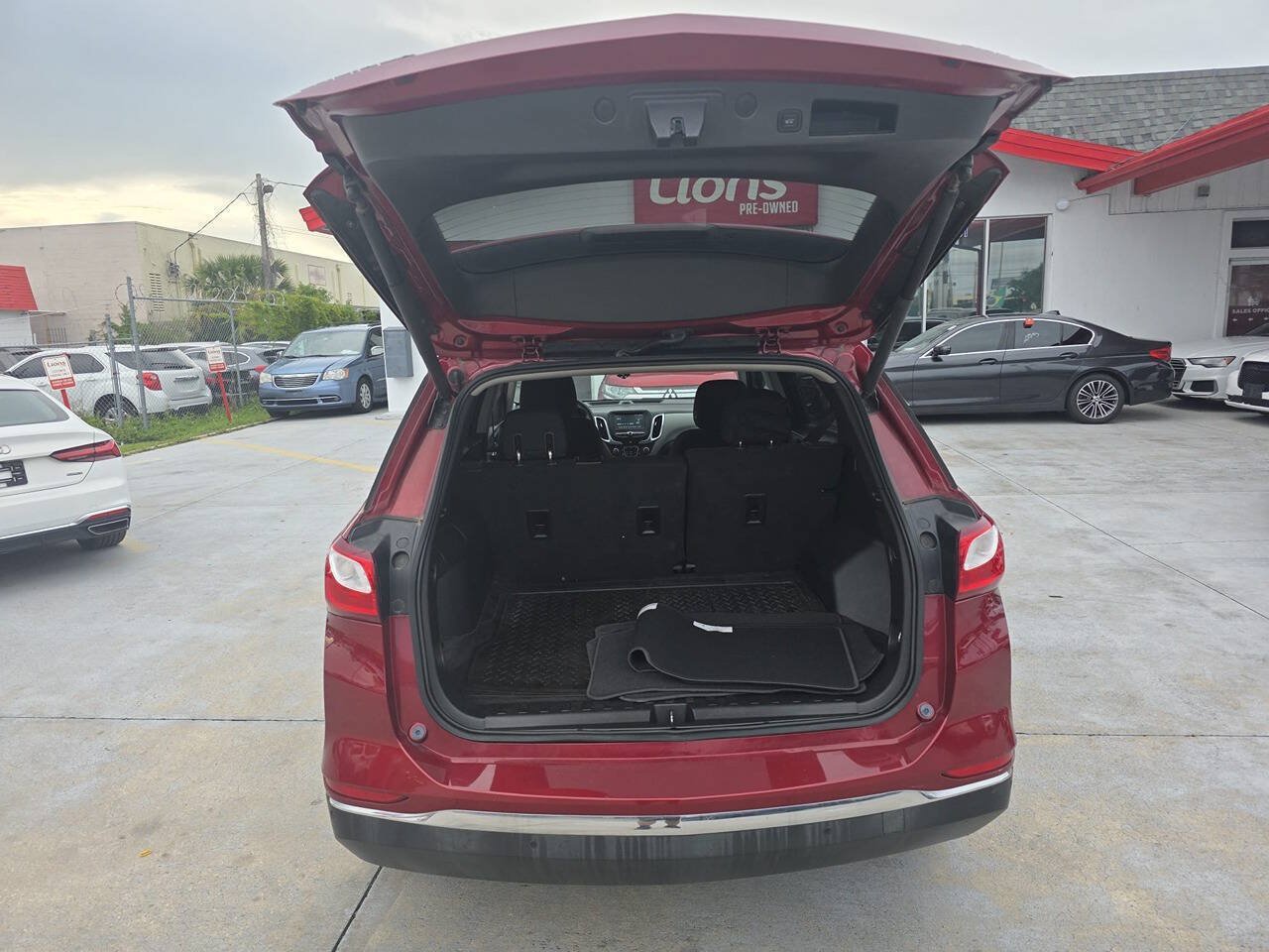 Used 2018 Chevrolet Equinox LT AWD/4WD image 12