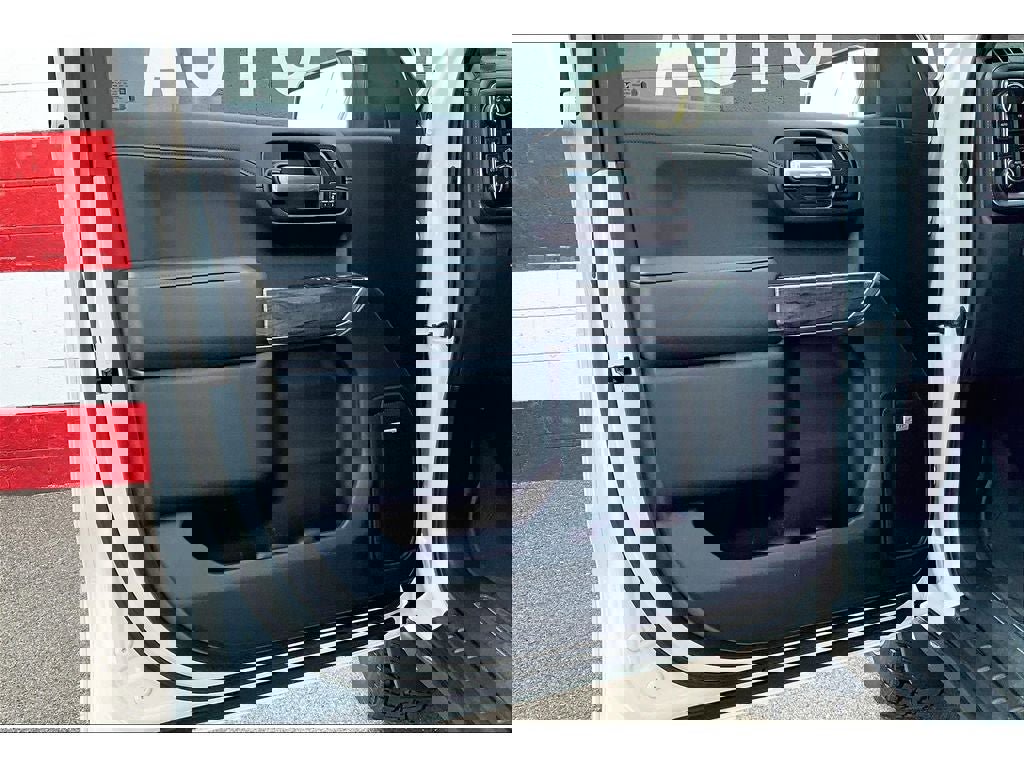 Used 2021 Chevrolet Silverado 1500 LTZ w/ LTZ Premium Package image 19