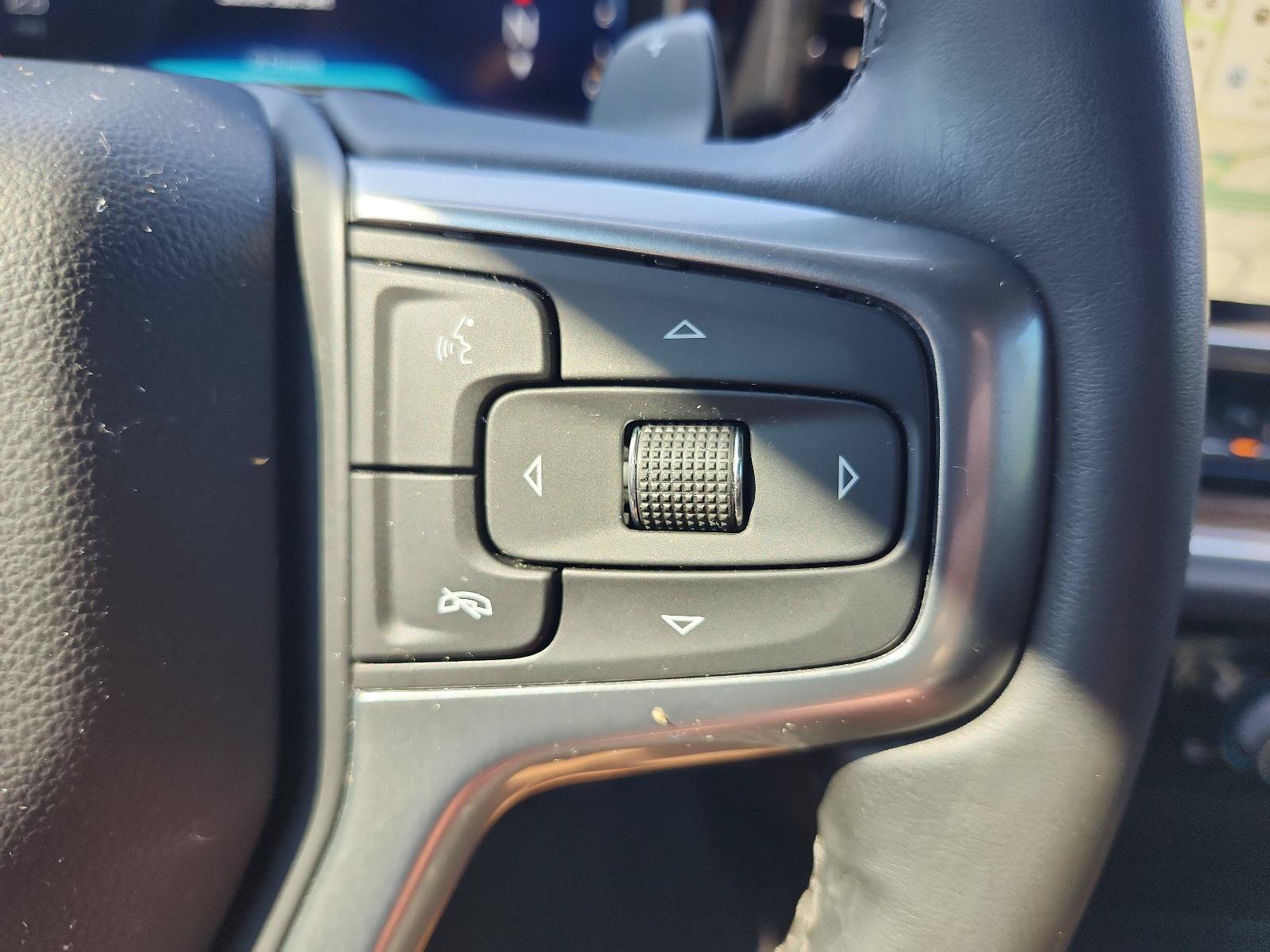 Used 2024 Chevrolet Silverado 1500 LT AWD/4WD image 26
