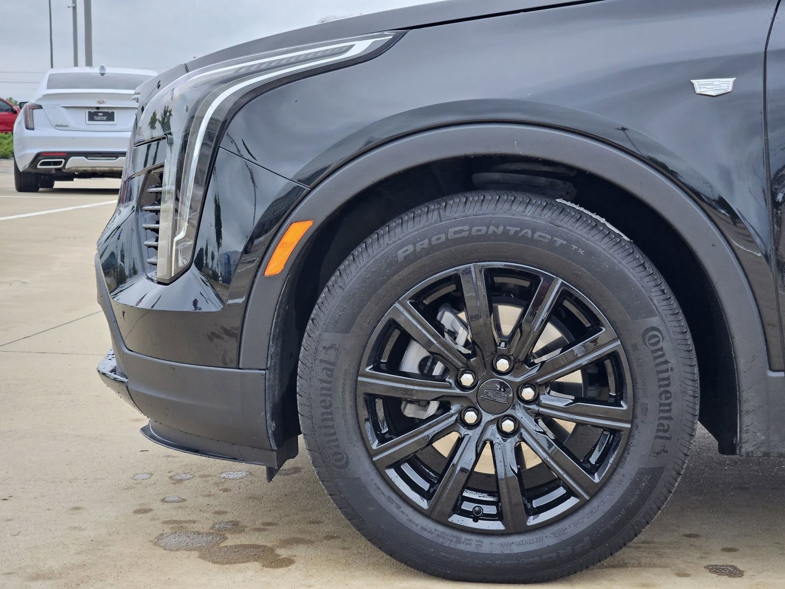 Certified 2023 Cadillac XT4 Sport AWD/4WD image 11