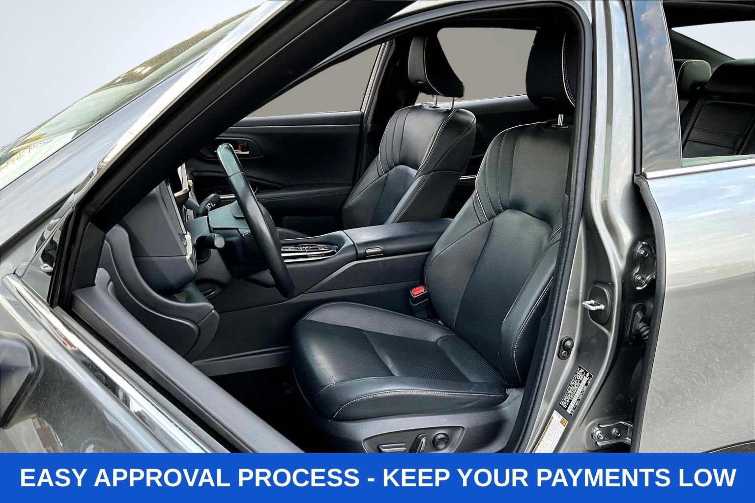 Used 2024 Toyota Crown Limited w/ Carpet Mat Package (TMS) image 26