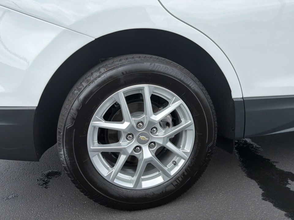 Used 2024 Chevrolet Equinox LT image 30