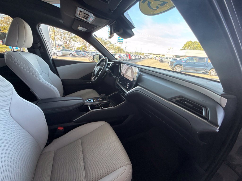 Used 2025 Lexus TX 350 AWD w/ Technology Package image 36