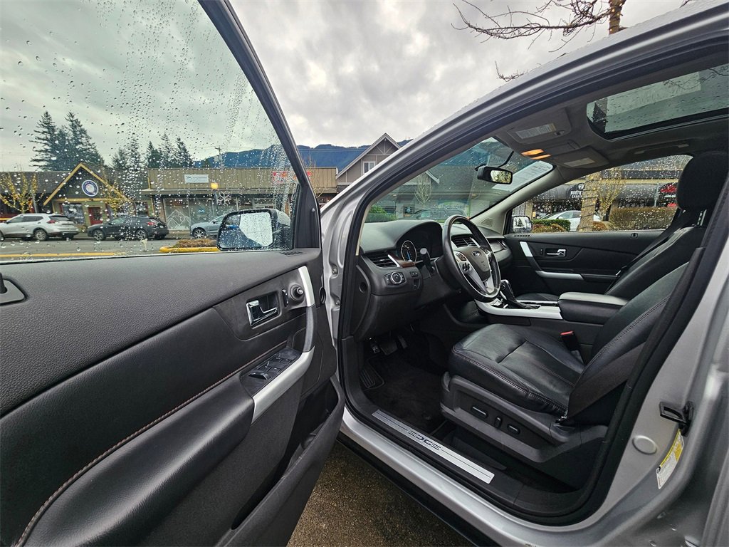 Used 2012 Ford Edge Limited image 21