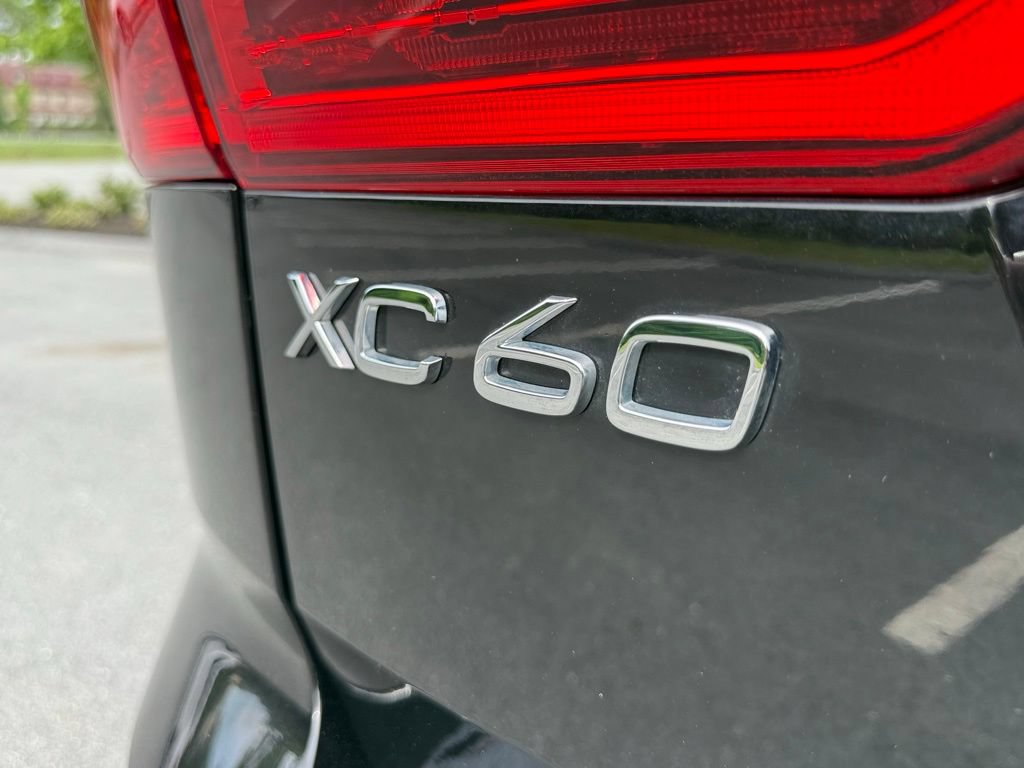 Used 2023 Volvo XC60 T8 Plus w/ Climate Package AWD/4WD image 26