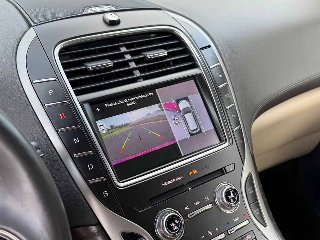 Used 2019 Lincoln Nautilus Reserve AWD/4WD image 26