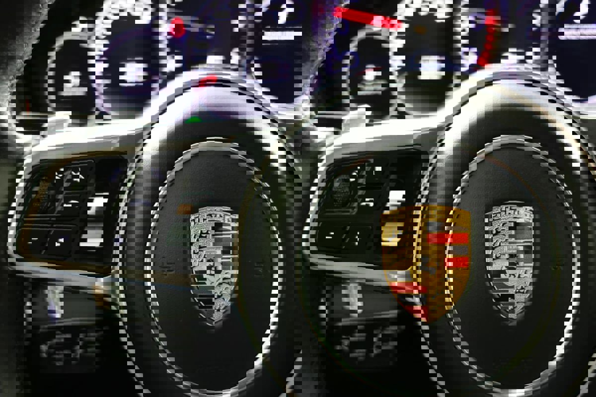 Used 2020 Porsche Panamera GTS image 27