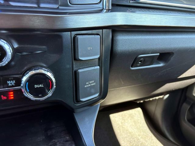 Used 2024 Ford F250 Lariat w/ Sport Appearance Package AWD/4WD image 26