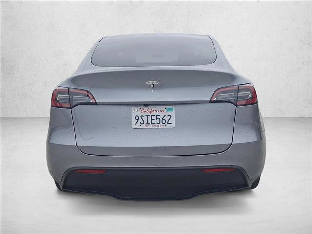 Used 2025 Tesla Model Y Long Range RWD image 6