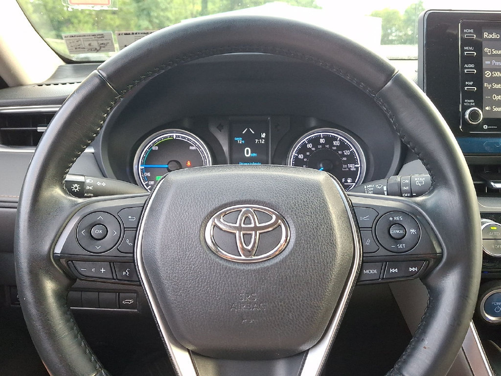 Used 2022 Toyota Venza LE AWD/4WD image 21