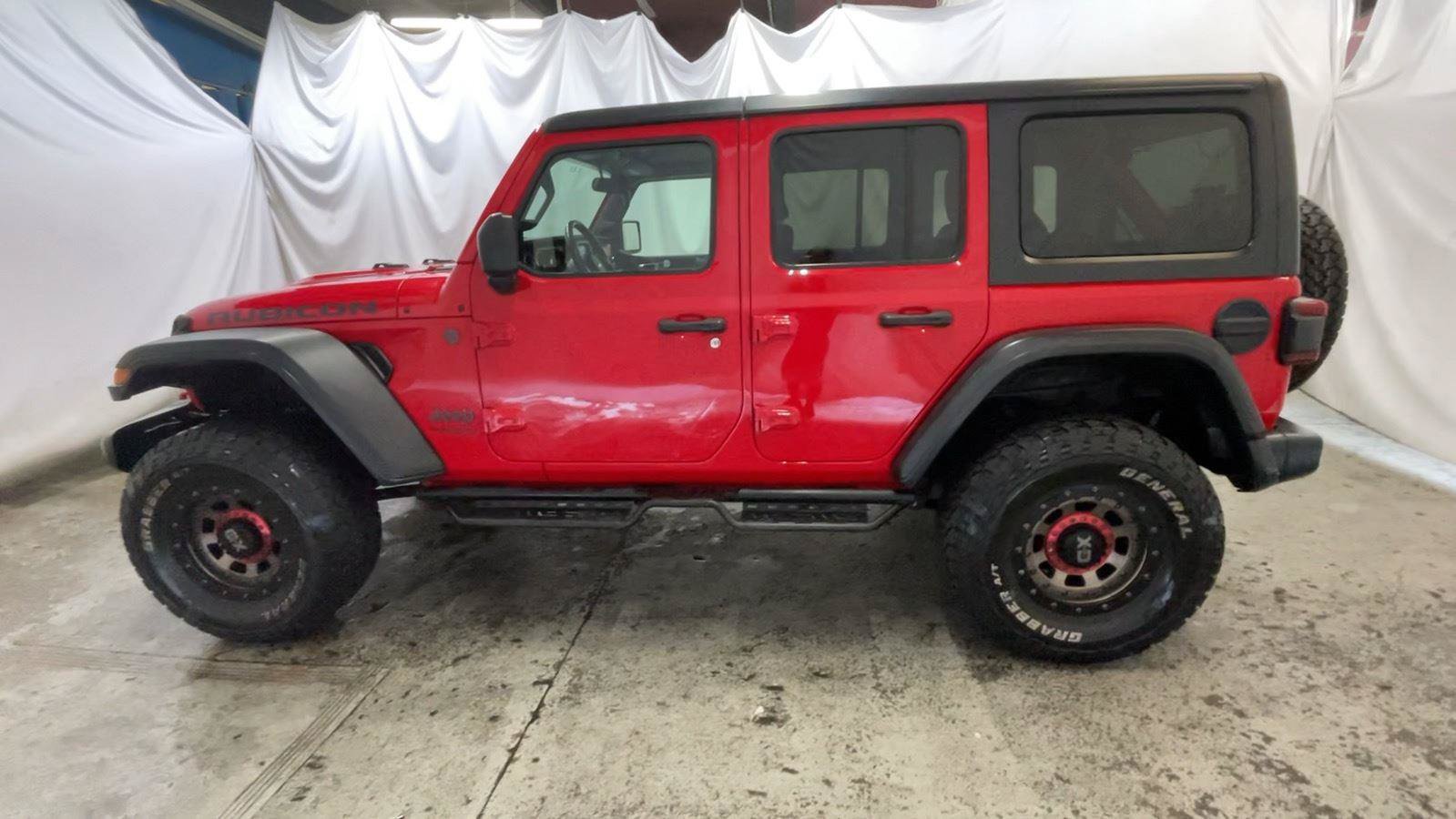 Used 2019 Jeep Wrangler Unlimited Rubicon w/ Dual Top Group AWD/4WD image 13