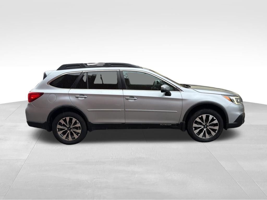Used 2017 Subaru Outback 3.6R Limited image 7