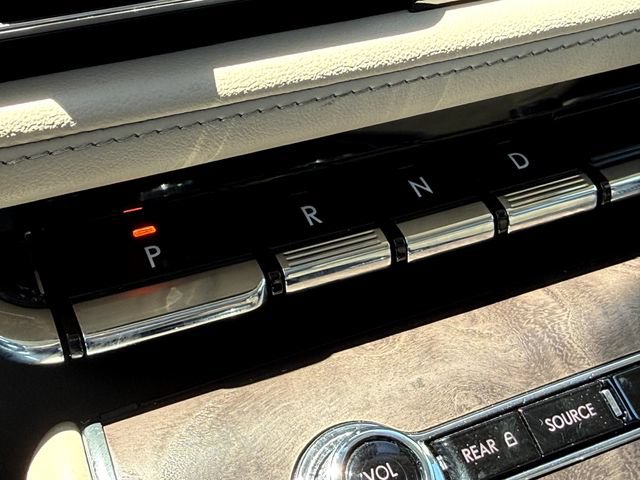 Certified 2023 Lincoln Aviator Black Label w/ Dynamic Handling Package AWD/4WD image 22