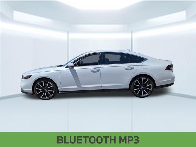 Used 2023 Honda Accord Touring image 3