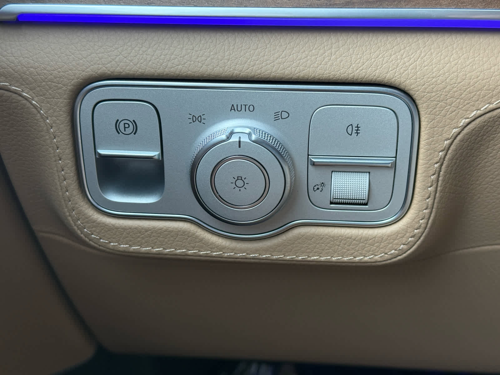 New 2026 Mercedes-Benz GLE 580 4MATIC image 30