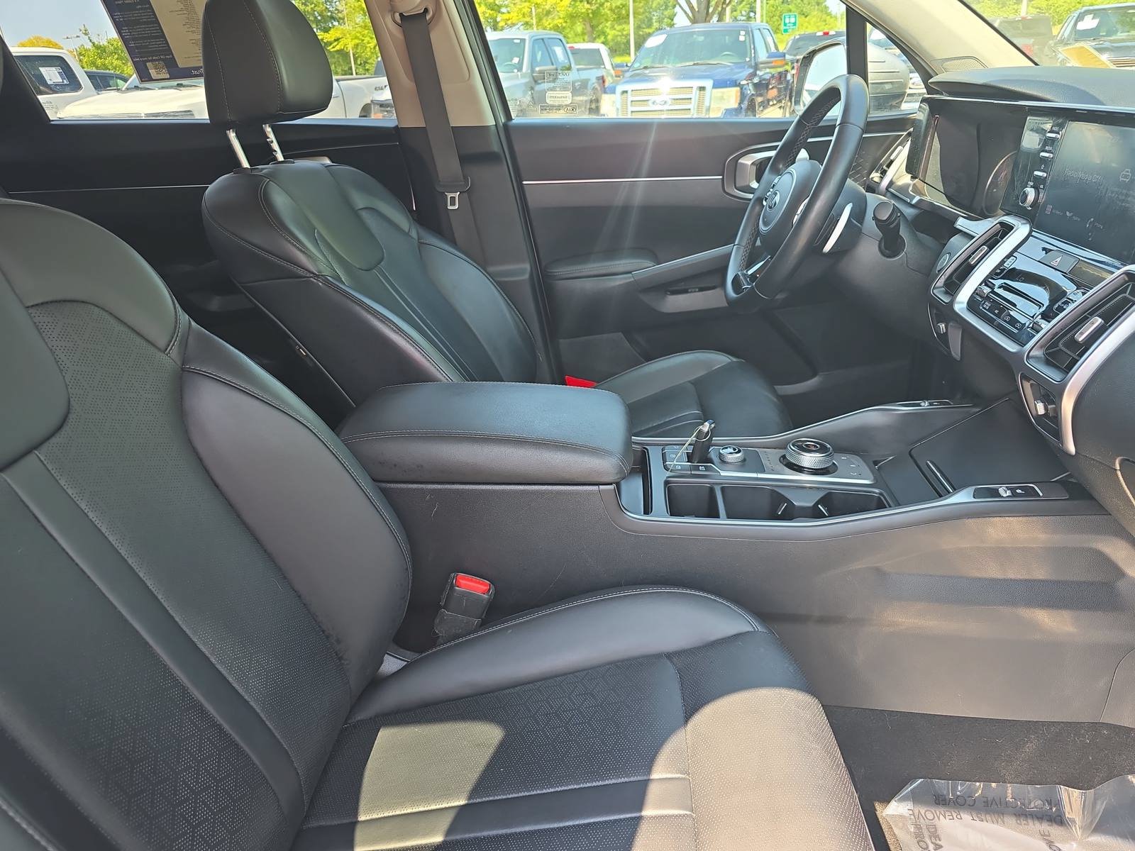 Used 2021 Kia Sorento S FWD image 10